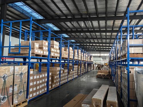 Τελευταία εταιρεία Λύσεις σχετικά How to Store Reflective Sheeting and Tape Before Use?