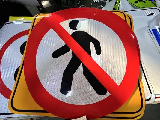 Καλή τιμή Ψηφιακή εκτύπωση UV εκτύπωση Μηχανική βαθμίδα Πρισματικό ανακλαστικό φύλλο για οδικά προειδοποιητικά σήματα σε απευθείας σύνδεση